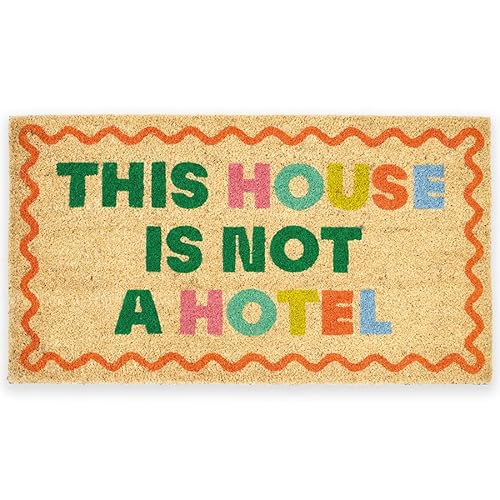 Fisura – Fußmatte “Not a Hotel” aus Kokosnuss mit Rutschfester PVC-Basis. Handbemalte Innenmatte in Multicolor. Türmatte mit lustigem Spruch. 70 x 40 cm. von FISURA