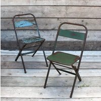 Forét Rustikaler Stahl Vintage Klappstuhl Mit Schwerer Patina von FORETLDN