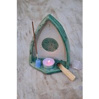 Handgemachter Räucheraltar Aus Ton Keramik Hexe Räucherkerzenhalter von FORSCHART