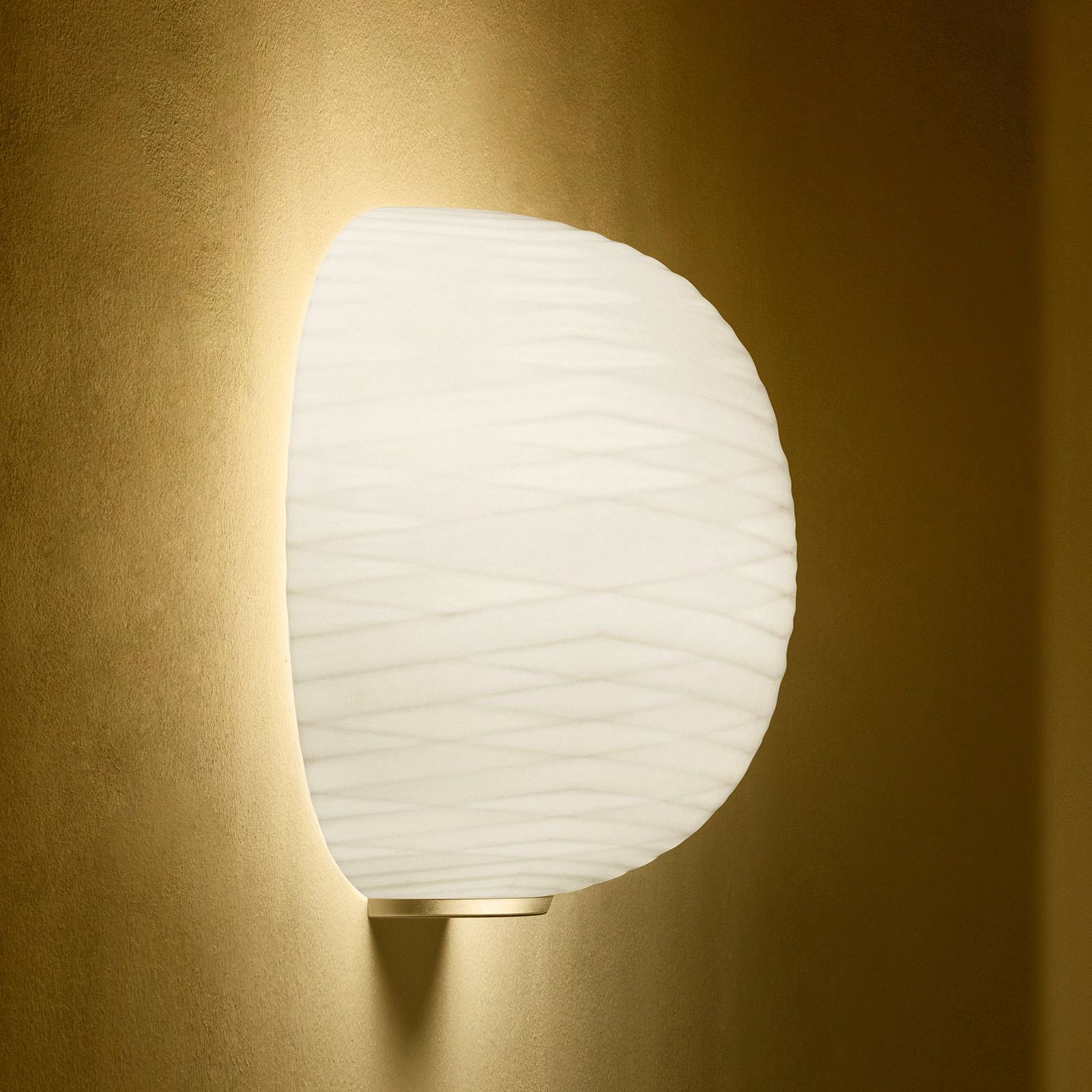 Foscarini Gem semi Wandleuchte aus Glas, gold von Foscarini