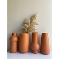 Terrakotta Vase, Handgefertigte Vase, Töpfergut Vase, Rustikale Tonvase, Keramikvase, Boho Dekor Vasen, Getrocknete Blumenvase, Haus Geschenk von FOURHANDSS