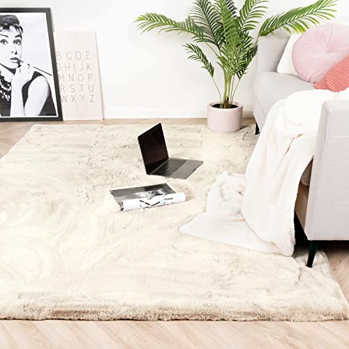 FRAAI | Home & Living Hochflor Teppich - Comfy Supreme Creme 140x200cm - Shaggy, Einfarbig - Ländlich, Modern, Skandinavisch - Wohnzimmer, Esszimmer, Schlafzimmer - Fellteppich - Carpet von FRAAI | Home & Living