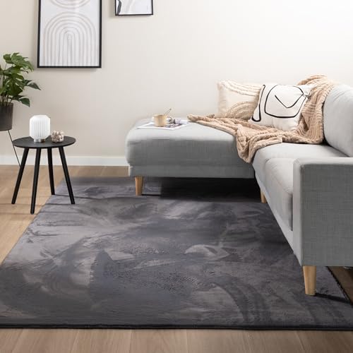 FRAAI | Home & Living Flauschiger Teppich - Cozy Anthrazit 120x170cm - Kurzflor - Einfarbig - Klassik, Ländlich, Modern, Skandinavisch - Wohnzimmer, Esszimmer, Kinderzimmer, Schlafzimmer - Carpet von FRAAI | Home & Living