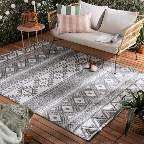 FRAAI | Home & Living In- & Outdoor Teppich - Summer Beyond Grau - Wetterfest - Polypropylen - Flachgewebe - Garten/Terrasse - Terrasse - Rug von FRAAI | Home & Living