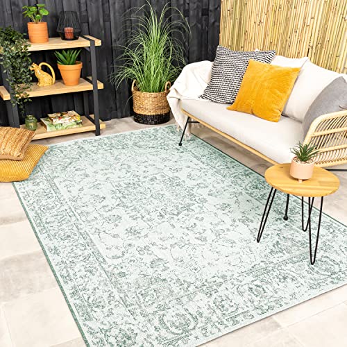 FRAAI | Home & Living In- & Outdoor Teppich Vintage - Victoria Oriental Grün 240x330cm - Wetterfest - Synthetik, Polypropylen - Flachgewebe - Wohnzimmer, Balkon, Garten - Terrasse - Carpet von FRAAI | Home & Living