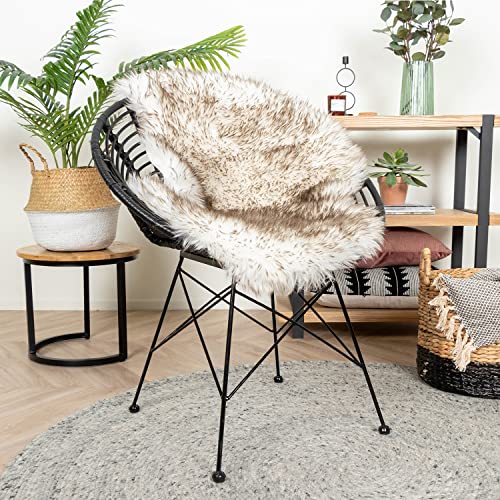 FRAAI Lammfell - Elly Weiß Braun 60x90cm - Schaffell - Polyester - Weich und Flauschige - Einfarbig - Naturfell - Modern, Skandinavisch - Wohnzimmer, Esszimmer, Schlafzimmer - Carpet von FRAAI | Home & Living