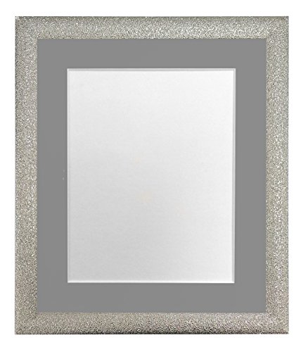 FRAMES BY POST Glitz Bilderrahmen mit dunkelgrauem Passepartout, 61 x 45,7 cm, Bildgröße 45,7 x 30,5 cm, Champagner-Silber von FRAMES BY POST