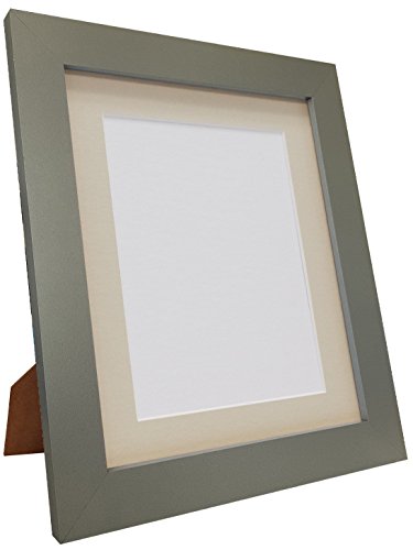 FRAMES BY POST Metro Bilderrahmen mit hellgrauem Passepartout, 20,3 x 15,2 cm, Dunkelgrau von FRAMES BY POST