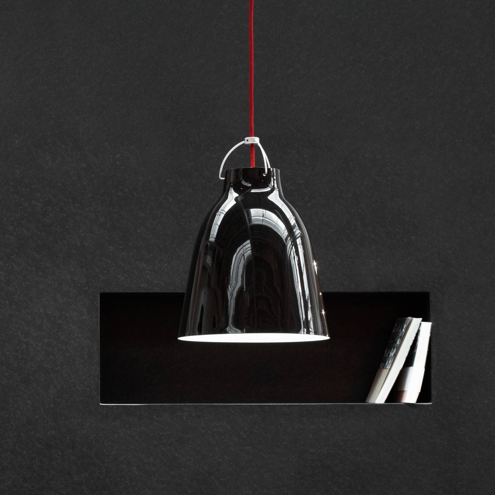 FRITZ HANSEN Caravaggio P2 Glanz schwarz von FRITZ HANSEN