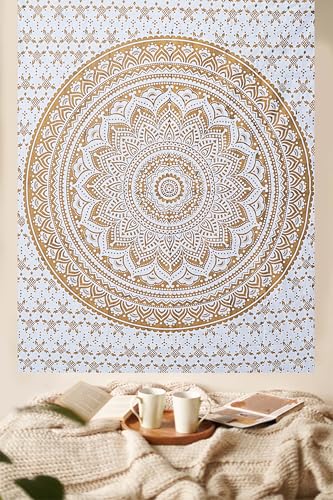 FURNISHFUL FINESSE Mandala Wandteppich Golden Wandbehang Wandteppiche Boho Ombre Wandtuch für Dekor Zuhause und Wohnzimmer– 76 x 102 cm von FURNISHFUL FINESSE