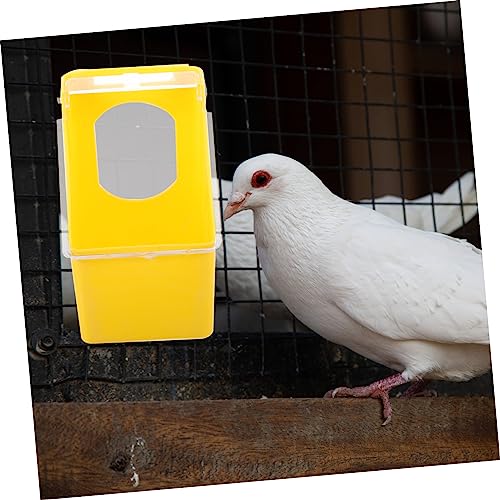 FUTUREORYY 2 Stück Hängender Futternapf für Tauben Multifunktionaler Futterspender aus Robustem Kunststoff Leicht zu Befestigen Frische Farben Blau und Gelb Geeignet für Vogelkäfig und von FUTUREORYY
