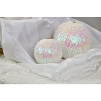 Handwerk Fabrik Multisize Candy Weiß Weihnachtskugeln Set Verzierung Weihnachten Hängende Dekoration Ball Set Handwerk Fabrik Multisize Candy Weiß Weihnachtskugeln Set Verzierung Weihnachten Hängende Dekoration Ball Set von FYDECOR