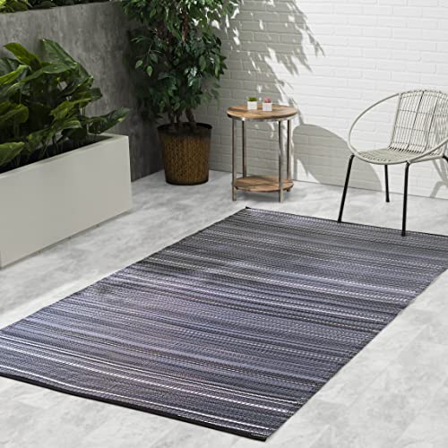 FAB HAB Outdoor-Teppich - wetterfest, farbecht, wendbar - recycelter Premium-Kunststoff - gestreift - Terrasse, Balkon, Garten, Flur, Bad - Läufer Cancun Mitternacht, 90x150 cm von FAB HAB