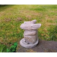 steinfigur Gargoyl Wasserspeier Kunst Gartenfigur Wetterfest Frostfest von FabelhafteTonWelt