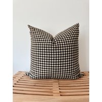 Black & Tan Gingham Leinen Kissenbezug von FabricSG