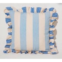 Handgemachter Blau Gestreifter Kissenbezug Mit Rüschen - Ian Mankin Cotton Handgemachter Blau Gestreifter Kissenbezug Mit Rüschen - Ian Mankin Cotton von Fabricsnug