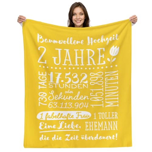 2.Hochzeitstag Geschenk – Kuscheldecke | Geschenke zur Baumwollhochzeit für Mann oder Frau Decke Jahrestag Flauschig Partner Fleecedecke | Glücklich Verheiratet - 2 Jahre von Facepot