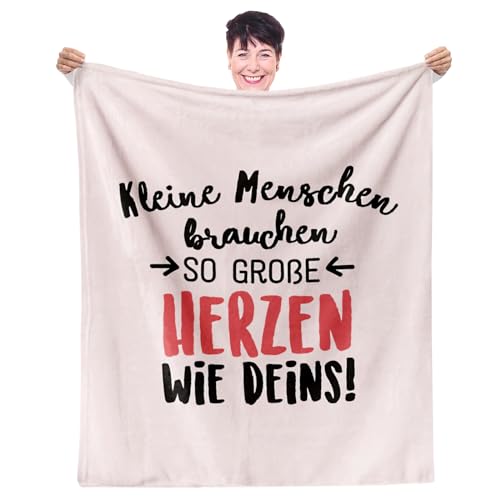 Facepot Tagesmutter Geschenk Kuscheldecke (150x130cm) | zum Danke Sagen Erzieherin im Kindergarten Decke Weich Flauschig Fleecedecke | Kleine Menschen brauchen so große Herzen wie Deins! von Facepot