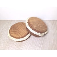 Kleiner, Selbstklebender Türstopper Aus Holz, Eiche Kleiner, Selbstklebender Türstopper Aus Holz, Eiche von Fachwerk101