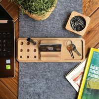 Neues Job Geschenk Für Sie/Ihn, Firmengeschenke, Freundgeschenk, Personalisiertes Moduler-Schreibtisch-Accessoire, Telefonhalter von FagusWoodStore