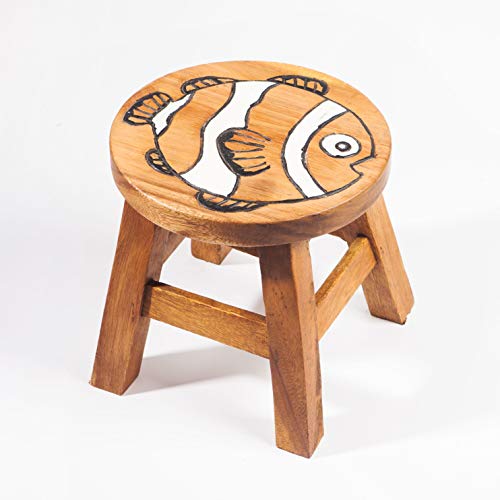 Kinderhocker, Schemel, Kinderstuhl massiv aus Holz mit Tiermotiv Clownfisch, 25 cm Sitzhöhe für unsere Kindersitzgruppe von FairEntry