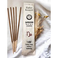 Sternzeichen Steinbock Räucherstäbchen | Zedernholz/Zeder 100 % Natürlich, Handgemacht + Fair Aus Nepal Geburtstagsgeschenk Sternzeichen Steinbock Räucherstäbchen | Zedernholz/Zeder 100 % Natürlich, Handgemacht + Fair Aus Nepal Geburtstagsgeschenk von FairSpiritCrafts