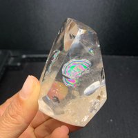 Natürlicher Regenbogen Quarz Kristall Freeform Halb Poliert Heilquarz 255.5Gram von FamilyOfCrystal