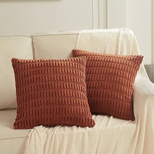 Fancy Homi 2 Packungen rostfarbene dekorative Überwurf-Kissenbezüge für Wohnzimmer, Couch, Bett, Sofa, weich gestreifter Cord, quadratisch, 45 x 45 cm, Terrakotta, rustikal, Bauernhaus, Boho, von Fancy Homi