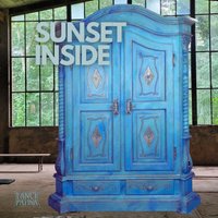 Sunset Inside Handbemalter Kleiderschrank Sunset Inside Handbemalter Kleiderschrank von FancyPatina