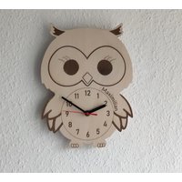 Eulen Wanduhr Aus Holz Kinderzimmer Uhr Junge Mädchen Mit Name von Faramosa