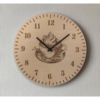 Küchenuhr Kaffee Tasse Coffee Time Holz Wanduhr Gravur Küche Uhr von Faramosa