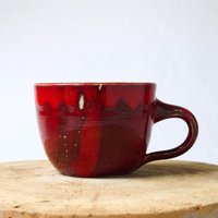 Große Keramik Tasse Rot & Handgetöpfert von FarbigesAusKeramik