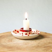 Kerzenhalter Weiß Rot Gepunktet Charmant & Handgetöpfert Kerzenhalter Weiß Rot Gepunktet Charmant & Handgetöpfert von FarbigesAusKeramik