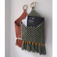 Makramee Wandtasche, Organizer, Briefhalter, Hängende Aufbewahrung in 3 Farben/Wandutensilo, Briefe, Camper Geschenk von FarblinienMakramee