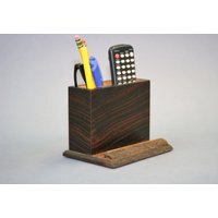Ebenholz Furnier Und Live-Rand Nussbaum-standplatz/Schreibtisch-Accessoires von FarthingWoodwork