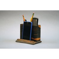 Zirikote Furnier Und Live-Rand Nussbaum Telefon Stand/Schreibtisch-Accessoires von FarthingWoodwork