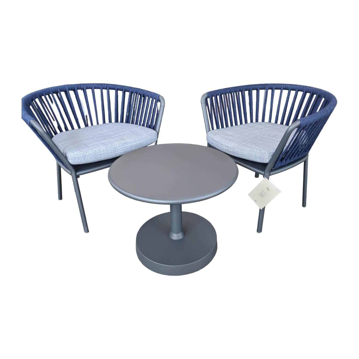 Outdoor Tischgruppe Play Dunkelblau Pulverbeschichtet mit Loungesessel Ria Outdoor Tischgruppe Play Dunkelblau Pulverbeschichtet mit Loungesessel Ria von Fast