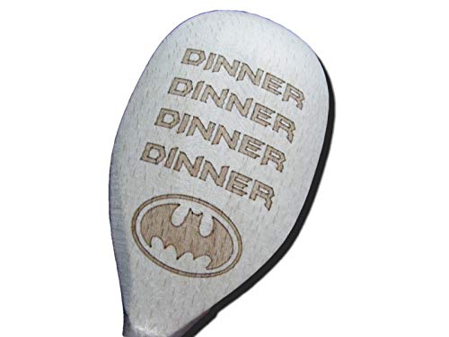 Batman inspirierter Holz-Backlöffel, originelles Geschenk, Geburtstagsgeschenk, Geschenk von FastCraft