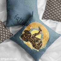 Herbst Ball Python Schlange Kissen, Reptil Quadrat Wohnkultur Herbst Ball Python Schlange Kissen, Reptil Quadrat Wohnkultur von FattyPancake