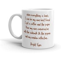 Wenn Alles Einsam Ist Kann Ich Meine Eigene Beste Freundin, Bekomme Einen Kaffee Und Das Papier Haben Eigenen Gespräch Mit Dem Bürgersteig Die von FavoriteMusicLyrics