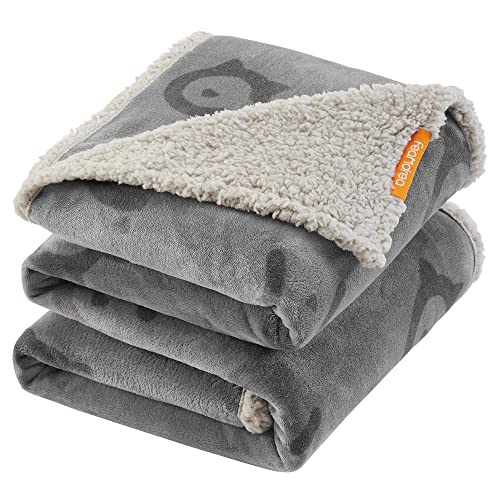 Feandrea wasserdichte Hundedecke, Sherpa Fleece Haustier Decke für große und extra große Hunde, Katzen, 203 x 152 cm, XXL, maschinenwaschbar, beidseitiger Sofabezug-Schutz, grau PPB080G01 von Feandrea