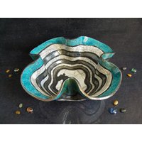 Wasserreflexionen - Tafelaufsatz Aus Raku-Keramik, Große Schale Mit Wellendesign, Handgefertigte Meereskunst, Anpassbare Farben von FedericoBecchettiArt