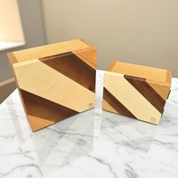 Handgemachtes Schlüsselkästchen Aus Holz - Mit Schöner Designfront Schlüsselbox Mit Haken Wandorganizer Flur Deko Eingangsbereich Handgemachtes Schlüsselkästchen Aus Holz - Mit Schöner Designfront Schlüsselbox Mit Haken Wandorganizer Flur Deko Eingangsbereich von FeinholzDesign