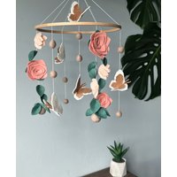 Blumen Baby Mobile, Schmetterling Mobile, Grüne Hängende Filz Handy, Krippe Mobile Für Mädchen, Kinderzimmer Dekor von FeltDreamByV