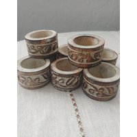 Sets Von 8 Vintage Holz Serviettenringe Halter, Massivholz Rustikale Kreide Gemalt Feiertage Weihnachten Thanksgiving Table Essentials von FemmeFatalFashion