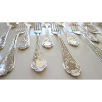 51-Teiliges Besteck, Versilbert Königsmuster Italienisch Leichtigkeit A800 Ep Zing Für 12 Personen, Vintage 51-Teiliges Besteck, Versilbert Königsmuster Italienisch Leichtigkeit A800 Ep Zing Für 12 Personen, Vintage von Femmefatale05