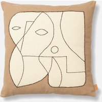 Ferm Living Figure Cushion - Dark Taupe/Off-white von Ferm Living