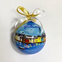 Galway Handbemaltes Ornament Personalisiertes Reisedekor Irland Urlaubs-Souvenir von FerrariSoniArt