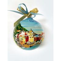 Vernazza-Ornament, Cinque Terre-Souvenir, Komplett Handbemalt. Personalisierte Weihnachtskugel Als Geschenk Für Reiseliebhaber Vernazza-Ornament, Cinque Terre-Souvenir, Komplett Handbemalt. Personalisierte Weihnachtskugel Als Geschenk Für Reiseliebhaber von FerrariSoniArt