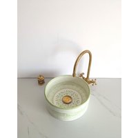 Handcrafted Sink - Traditional Craftsmanship, High-Quality Porcelain Ceramic, Scratch & Stain Resistant, Multiple Colors Easy To Clean von FezMadeArt